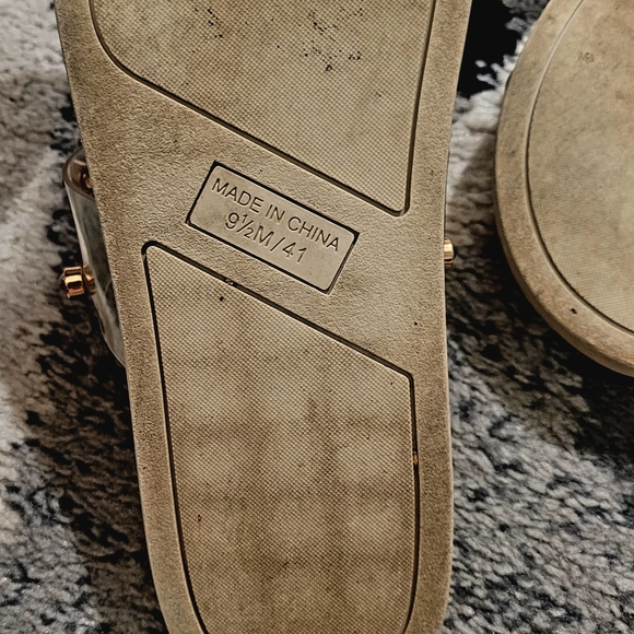 Vince Camuto Women's Partha Clear Jeweled Slide Sandals Size 9.5 - Picture 2 of 7